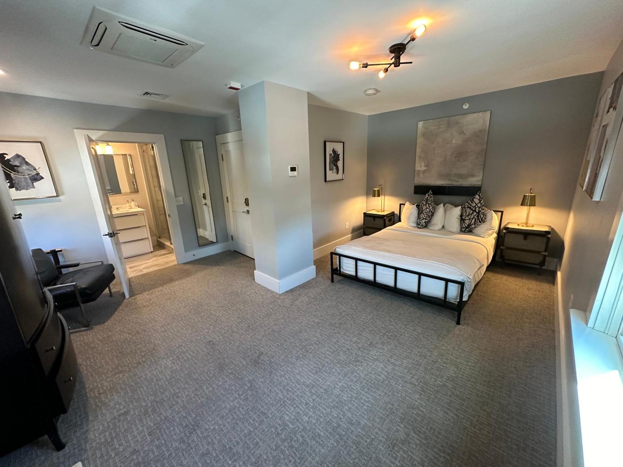 Entire Modern 7 Unit 7 Bath Boutique Inn 纽波特 外观 照片