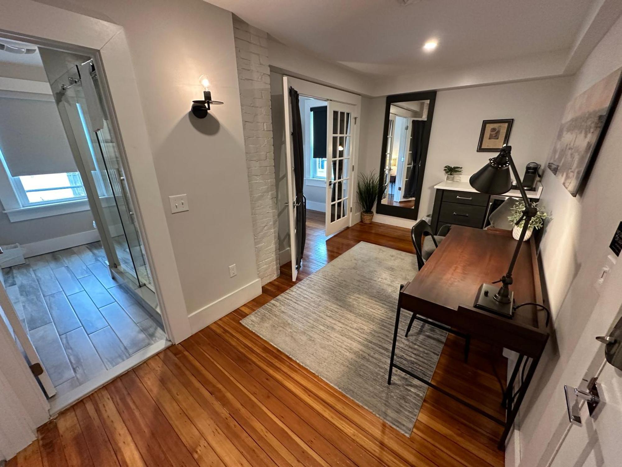 Entire Modern 7 Unit 7 Bath Boutique Inn 纽波特 外观 照片