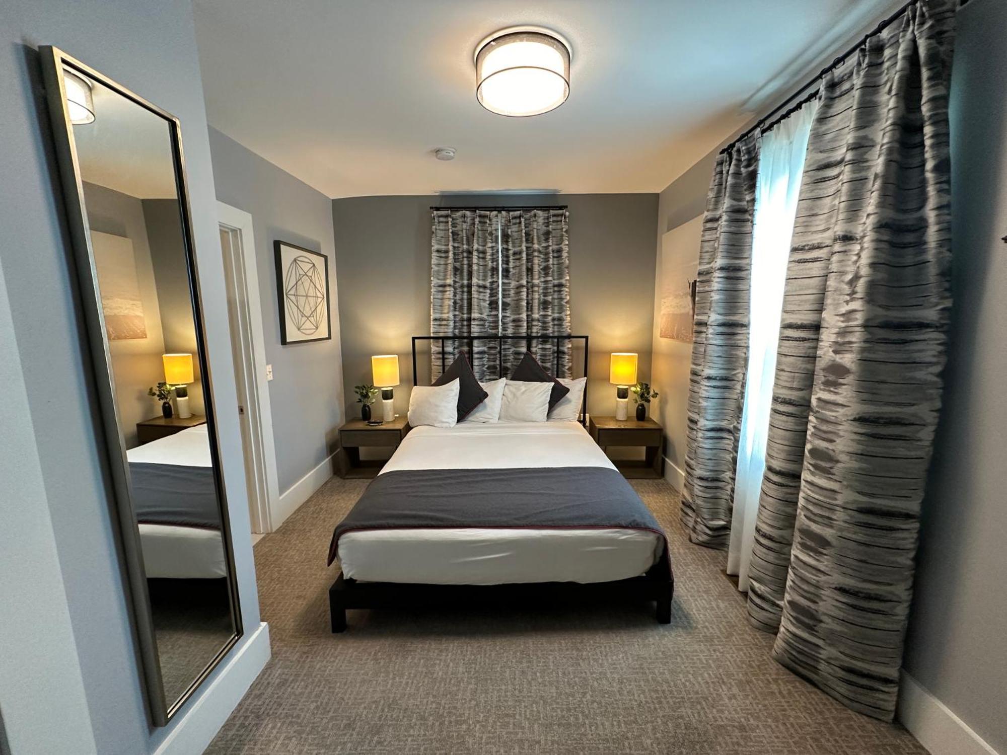 Entire Modern 7 Unit 7 Bath Boutique Inn 纽波特 外观 照片